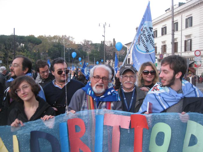 Tradimento Monti - Salviamo il referendum dell'acqua