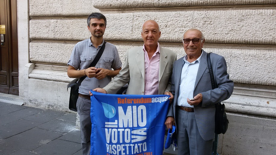 Consegna petizione 1 bassa risol