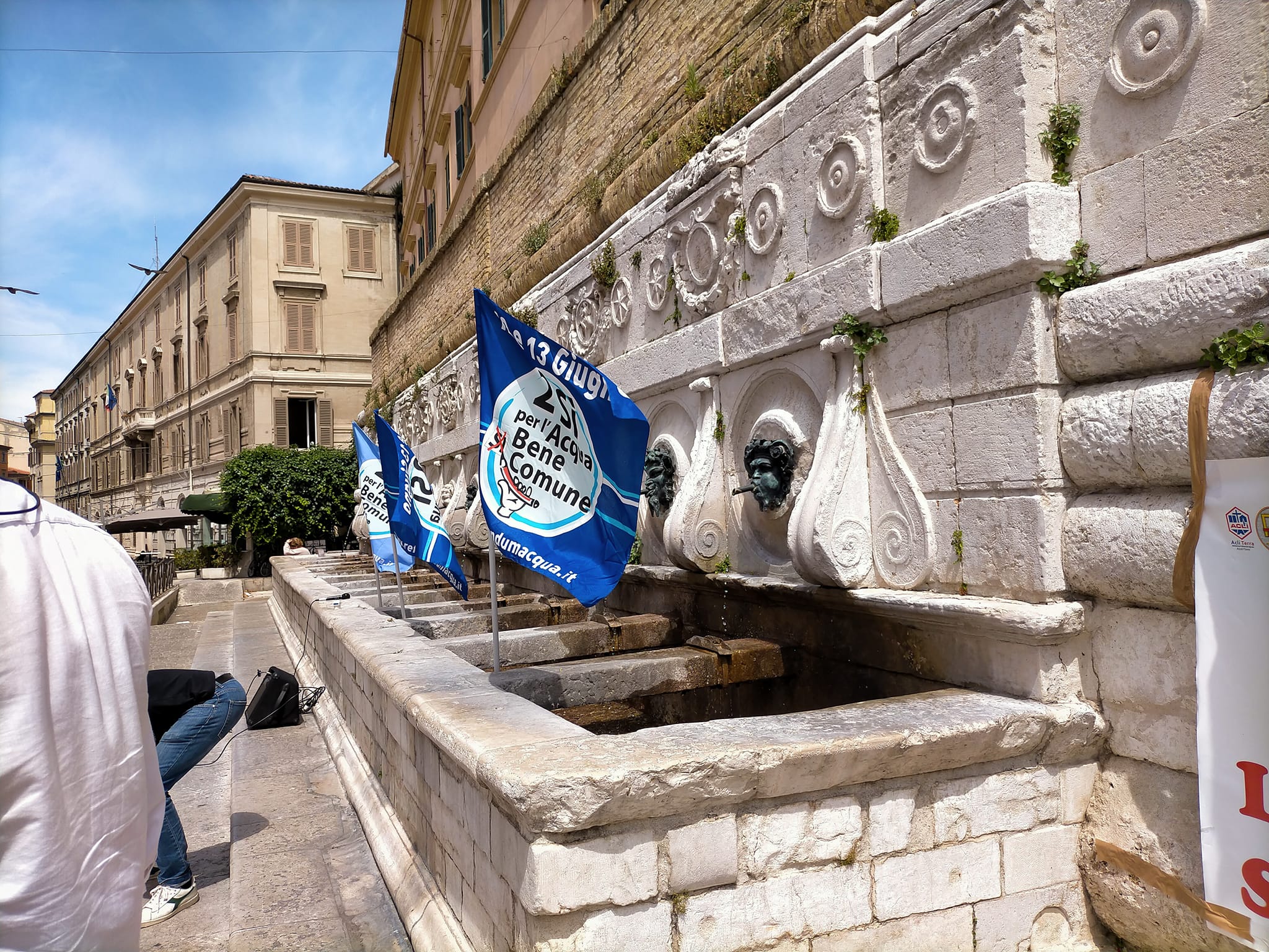 Foto iniziativa decennale referendum Ancona 11 6 21 4