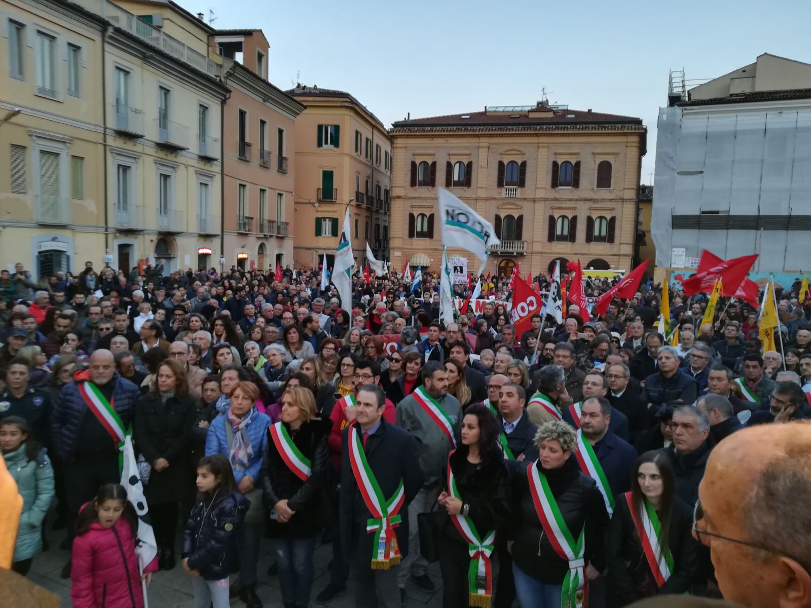 Manifestazione difesa acqua Gran Sasso Teramo 11-11-17 1