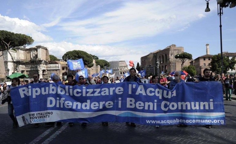 Ripubblicizzare acqua-difendere beni comuni